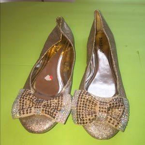 Shimmery and shining flats